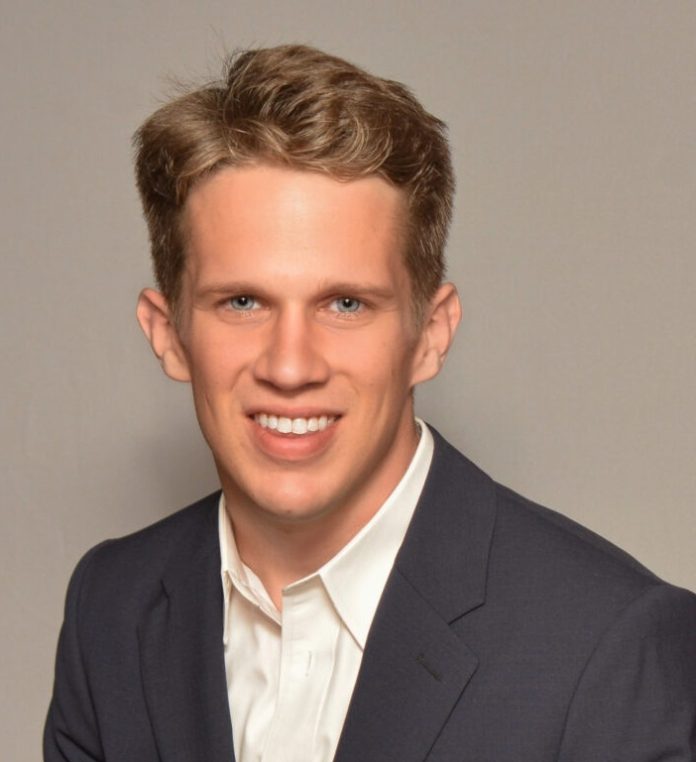 BOB_4397_InPixio_pp-UPDATED-4-768x1024-1