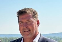 Masterson names running mate